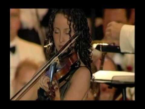Beoga play the Proms in the Park.wmv