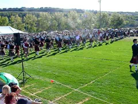 700 Pipers and Drummers in Calgary