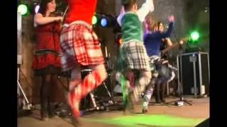 Reely Jiggered - performing The Athole Highlanders with Highland dancers