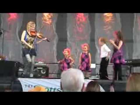 Natalie MacMaster and her kids, 2013 Dublin Irish Festival